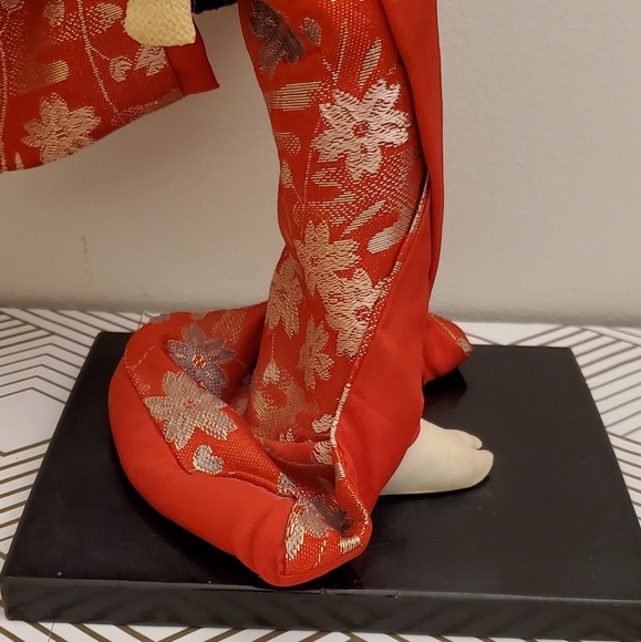 Japanese Geisha Doll in Red Kimono Kabuki Dance Of The Three Hats Doll 15" - Picture 7 of 16